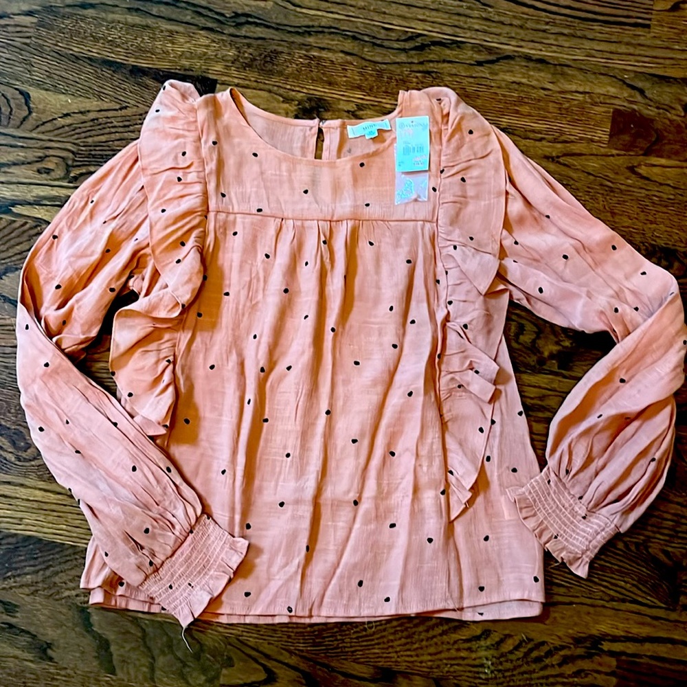New with Tags Women’s Medium Blouse with Ruffles